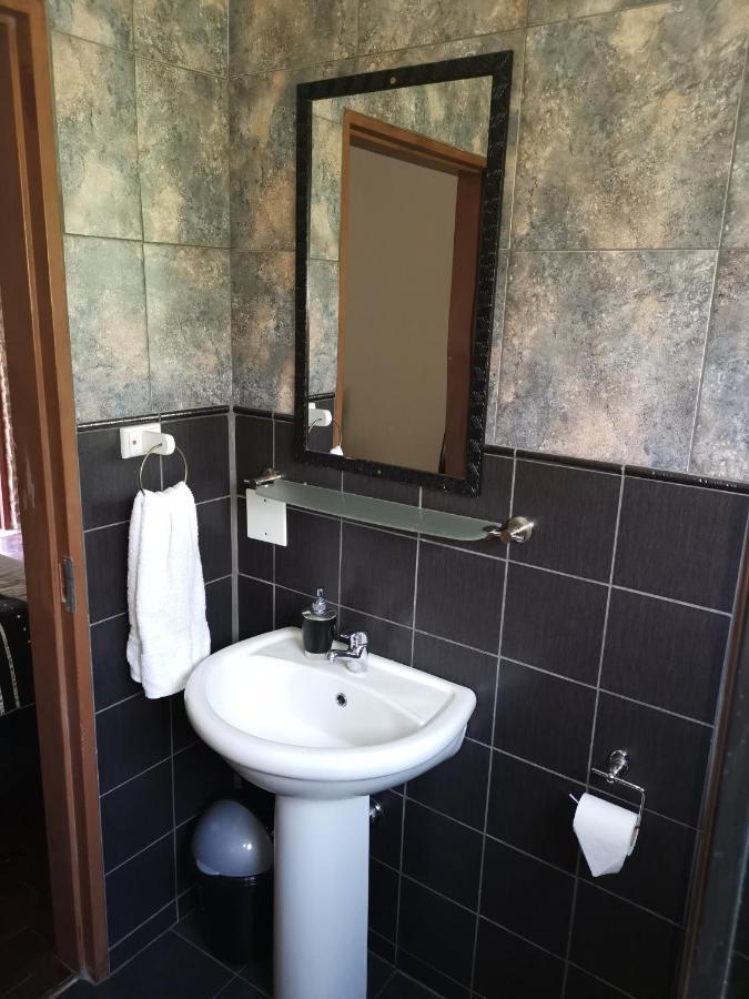 Bastille De Blignaut B&B Edenvale Ngoại thất bức ảnh